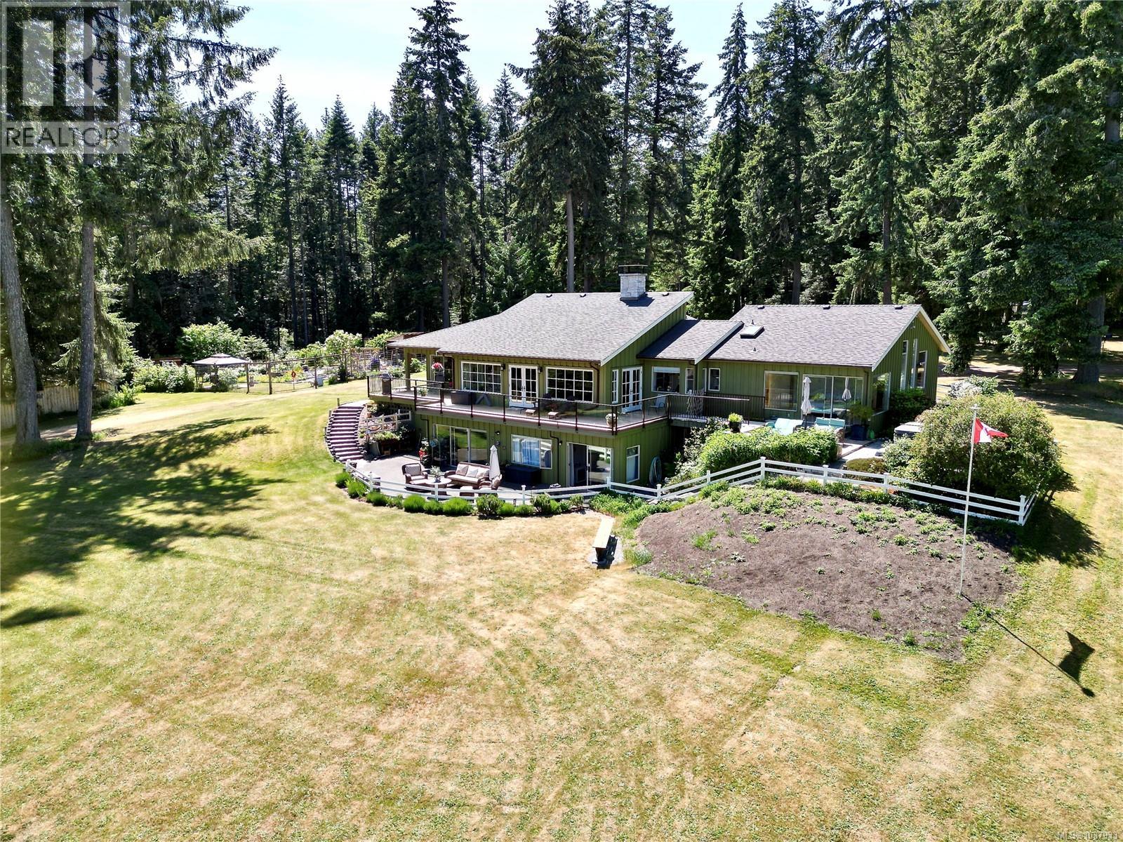 956 Cherry Point Rd, Cowichan Bay