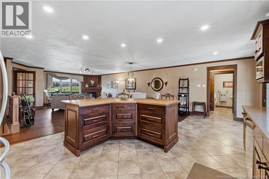 115 Royal Oaks Boulevard - 7