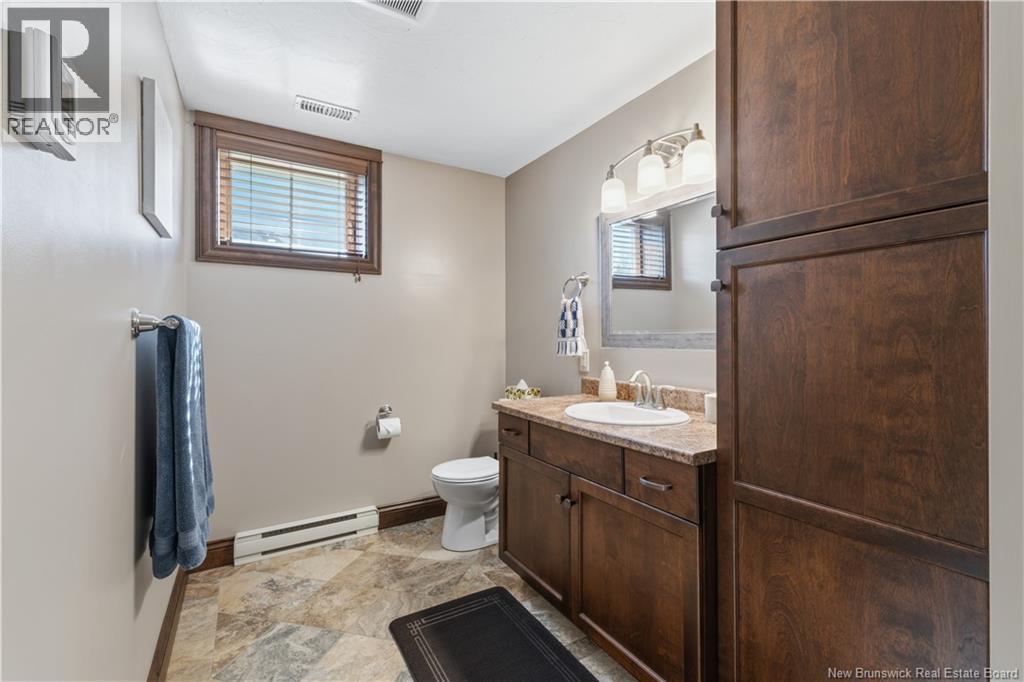 115 Royal Oaks Boulevard - 20