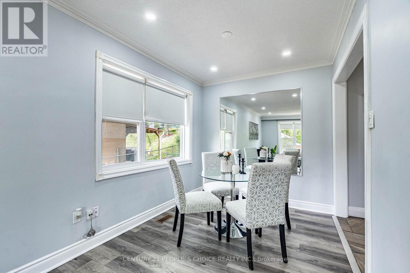 39 MEADOWLAND DRIVE - 14