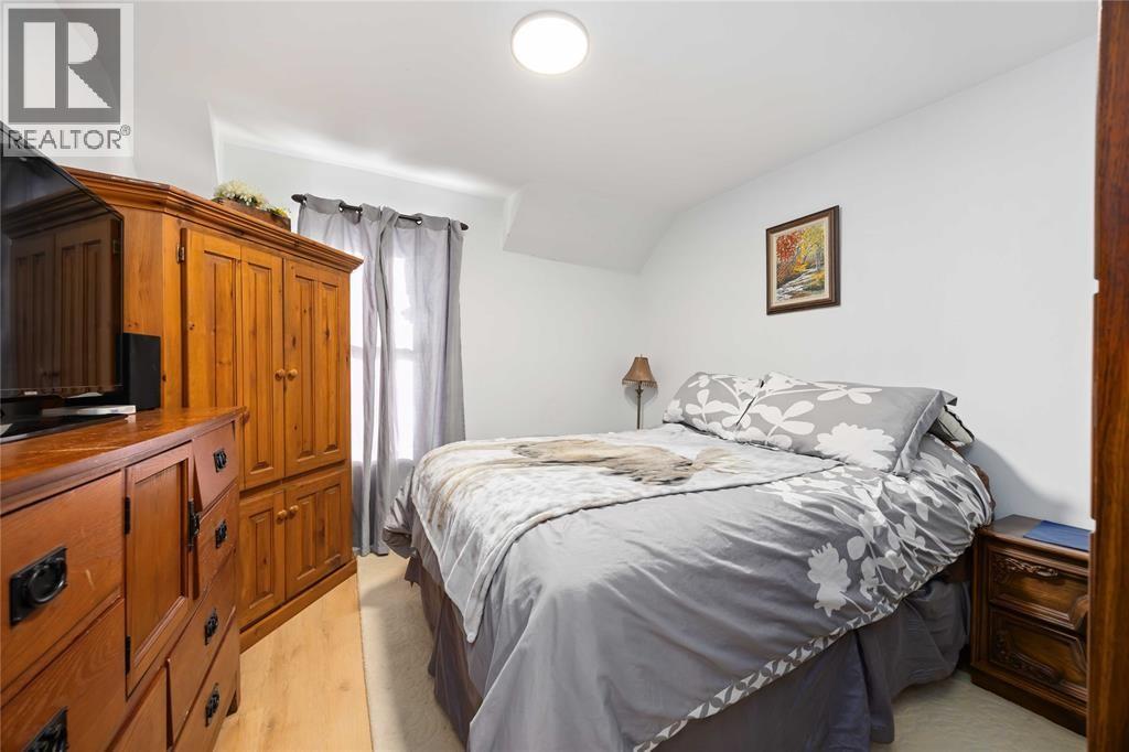 218-220 Mitton STREET South - 19