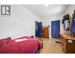 4pc Bathroom - 218-220 Mitton Street South, Sarnia, ON N7T3E1 Photo 12
