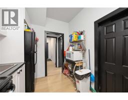 Kitchen - 218-220 Mitton Street South, Sarnia, ON N7T3E1 Photo 7