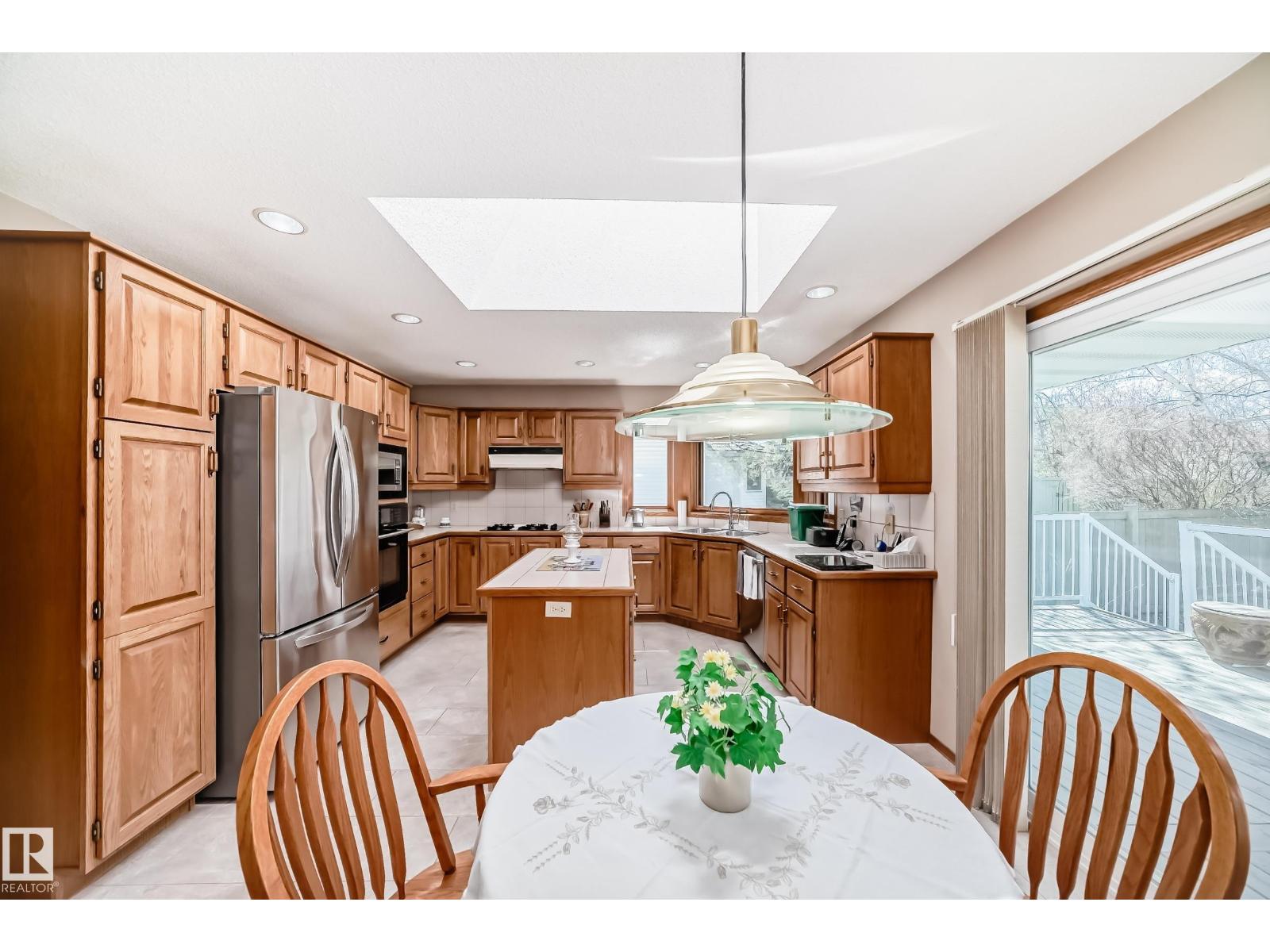 107 RIDGEMONT CR — photo 11