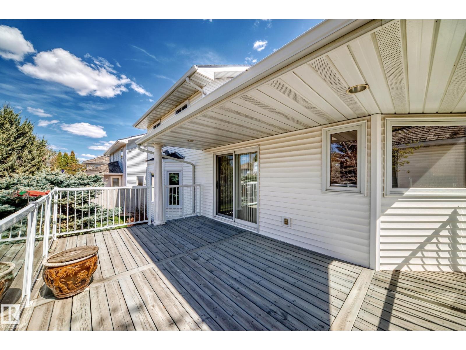 107 RIDGEMONT CR — photo 18