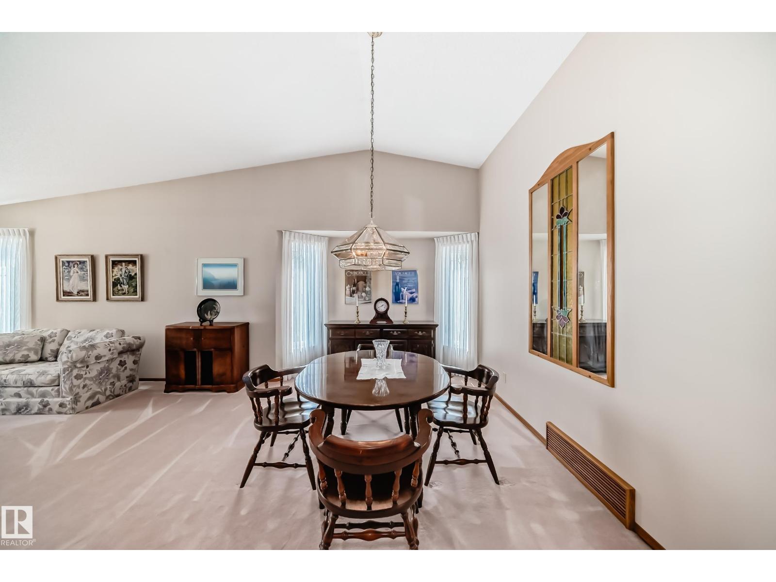 107 RIDGEMONT CR — photo 21