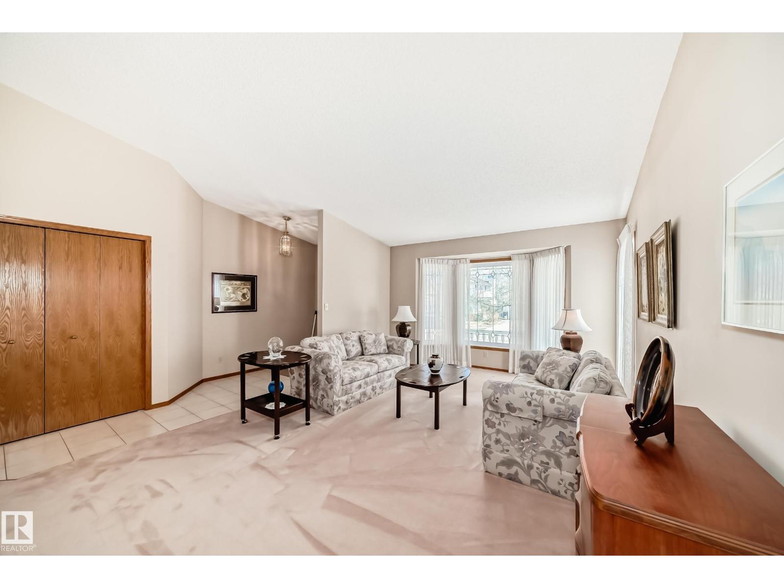 107 RIDGEMONT CR — photo 23