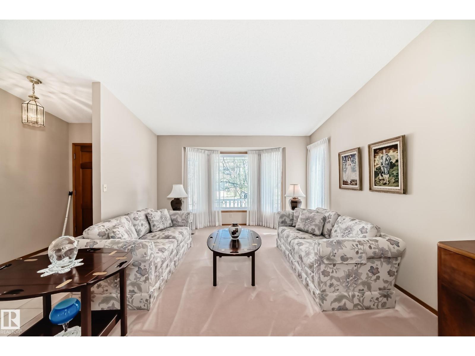 107 RIDGEMONT CR — photo 24