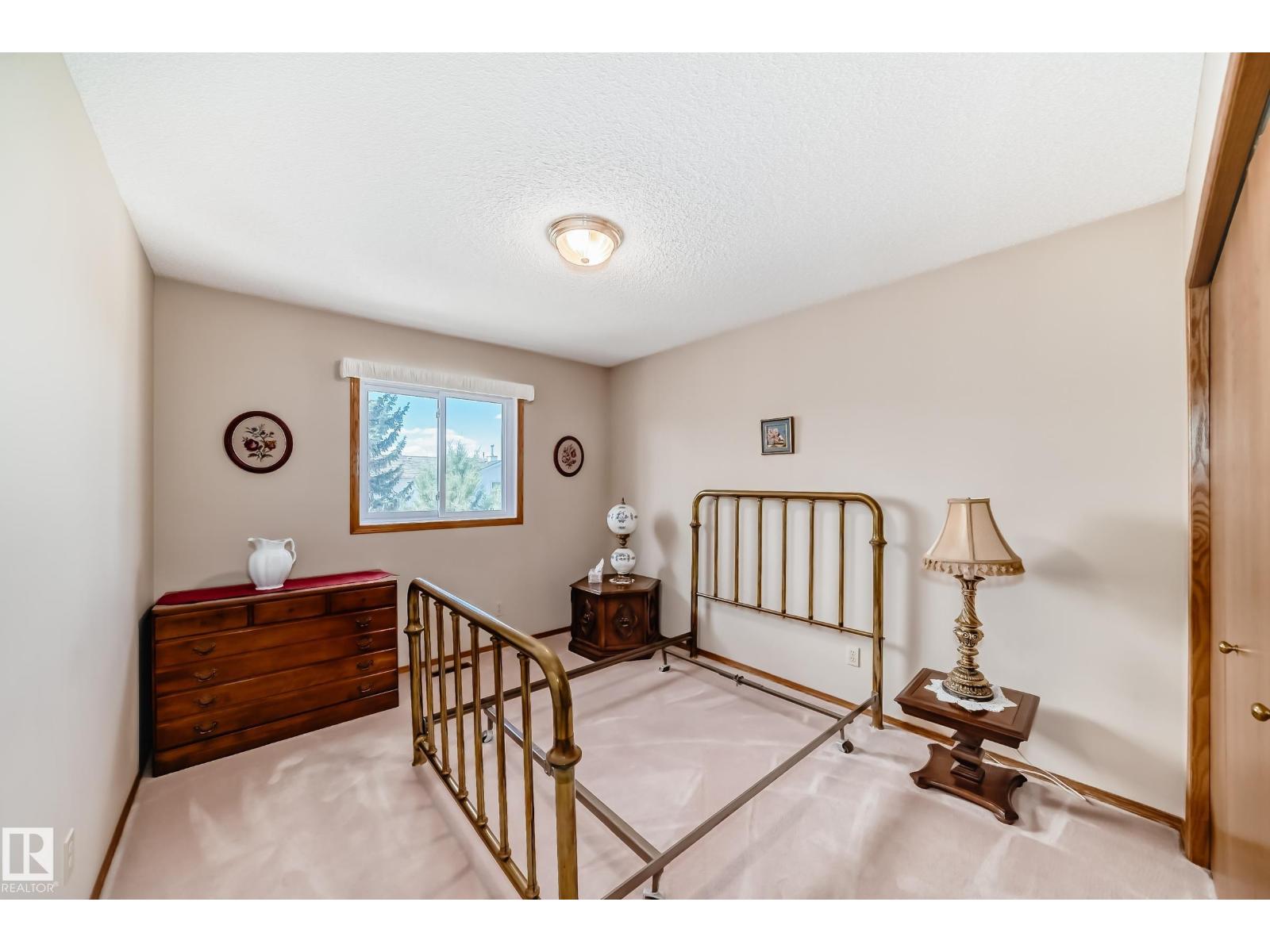 107 RIDGEMONT CR — photo 50