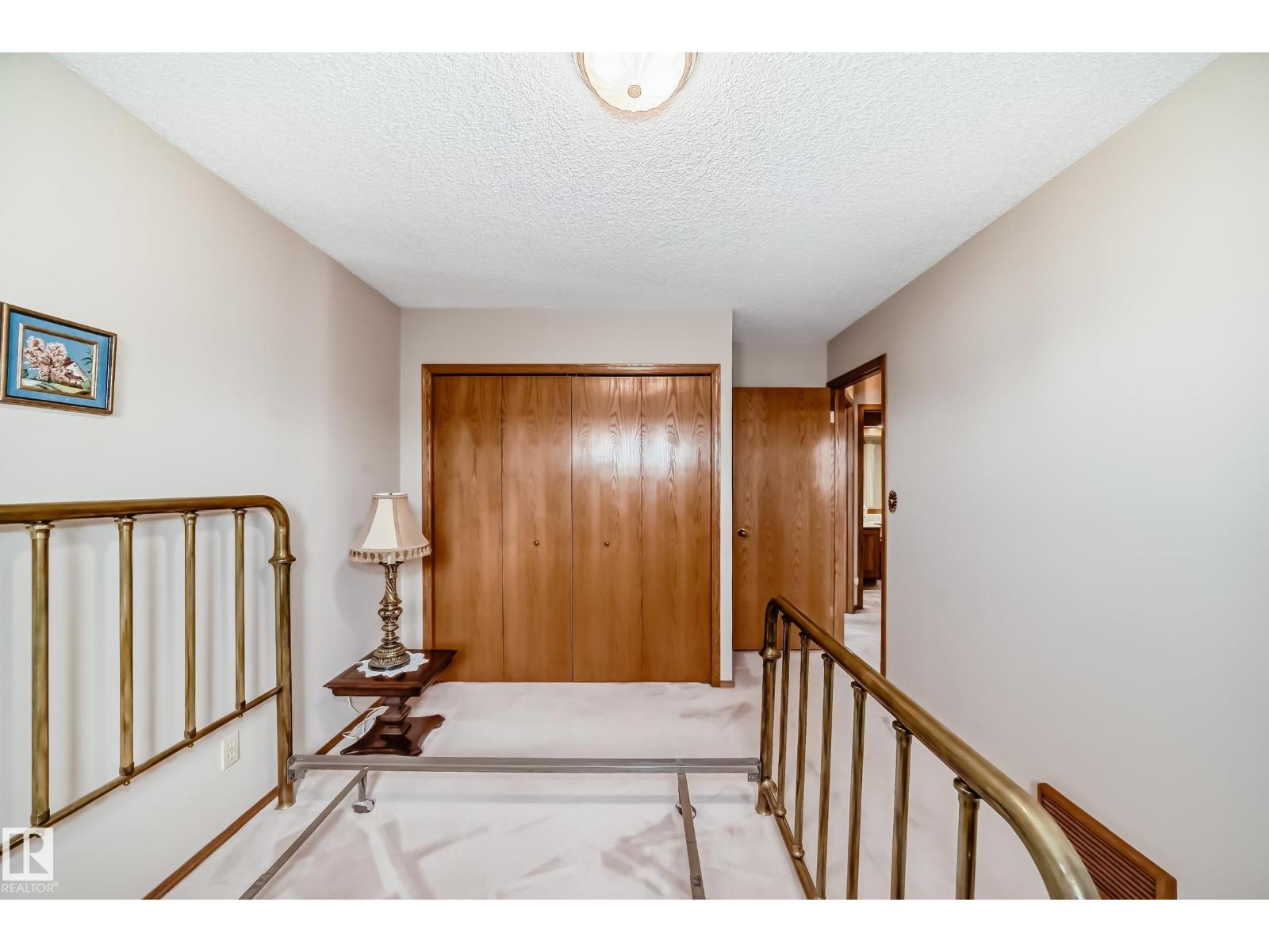 107 RIDGEMONT CR — photo 51