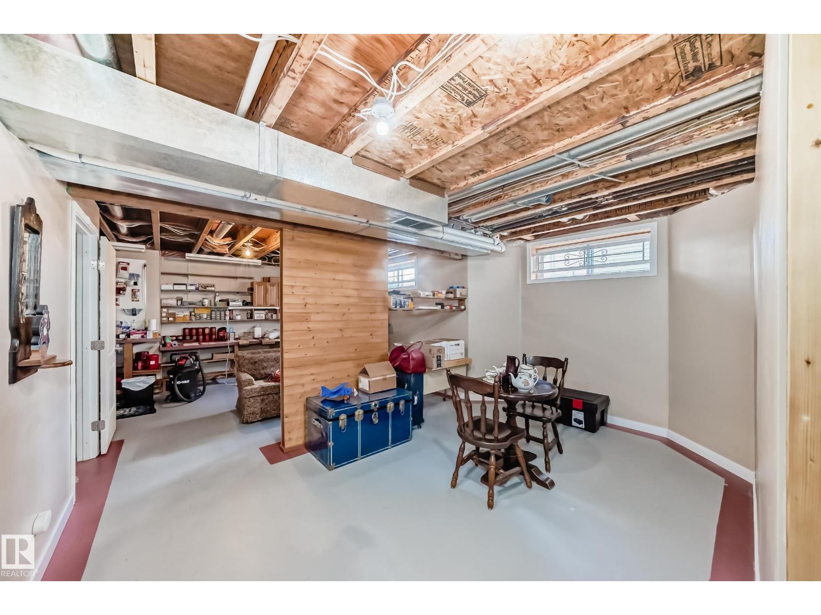 107 RIDGEMONT CR — photo 53