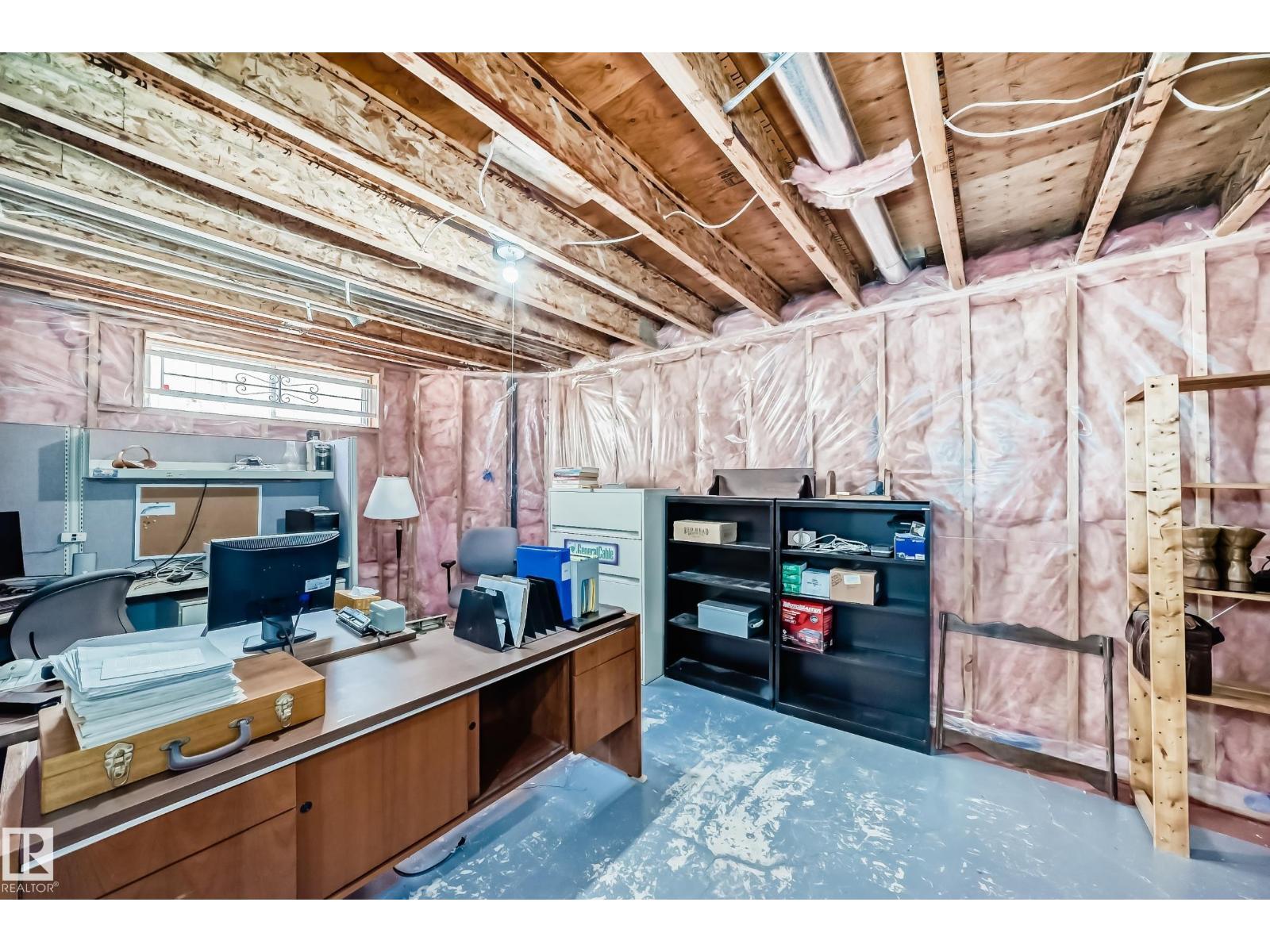 107 RIDGEMONT CR — photo 56