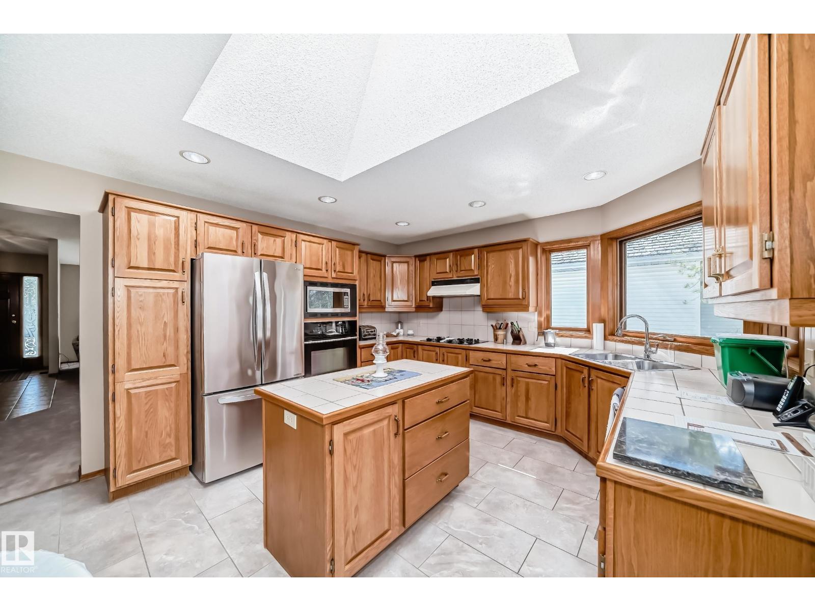 107 RIDGEMONT CR — photo 6