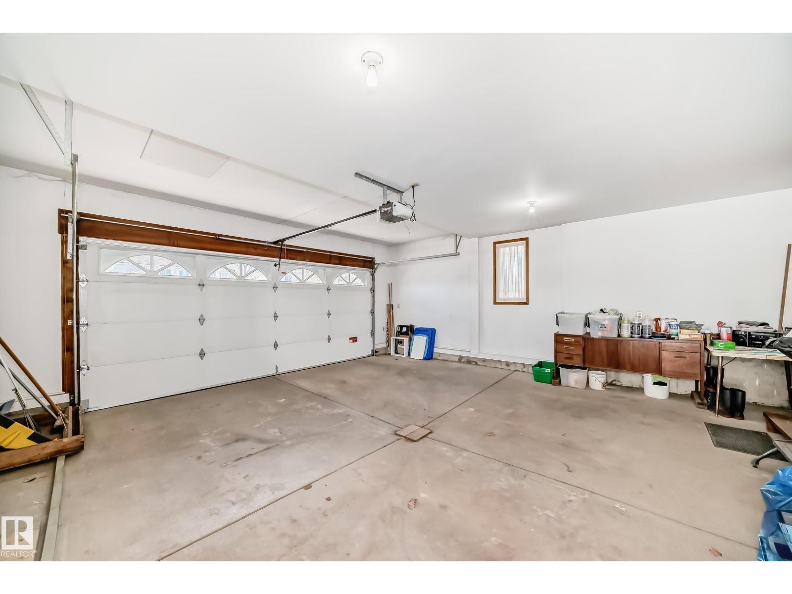 107 RIDGEMONT CR — photo 64