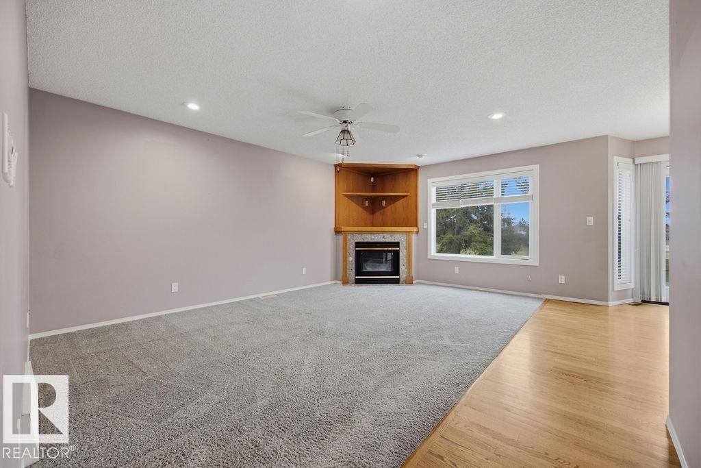 10 COLONIALE CO — photo 18