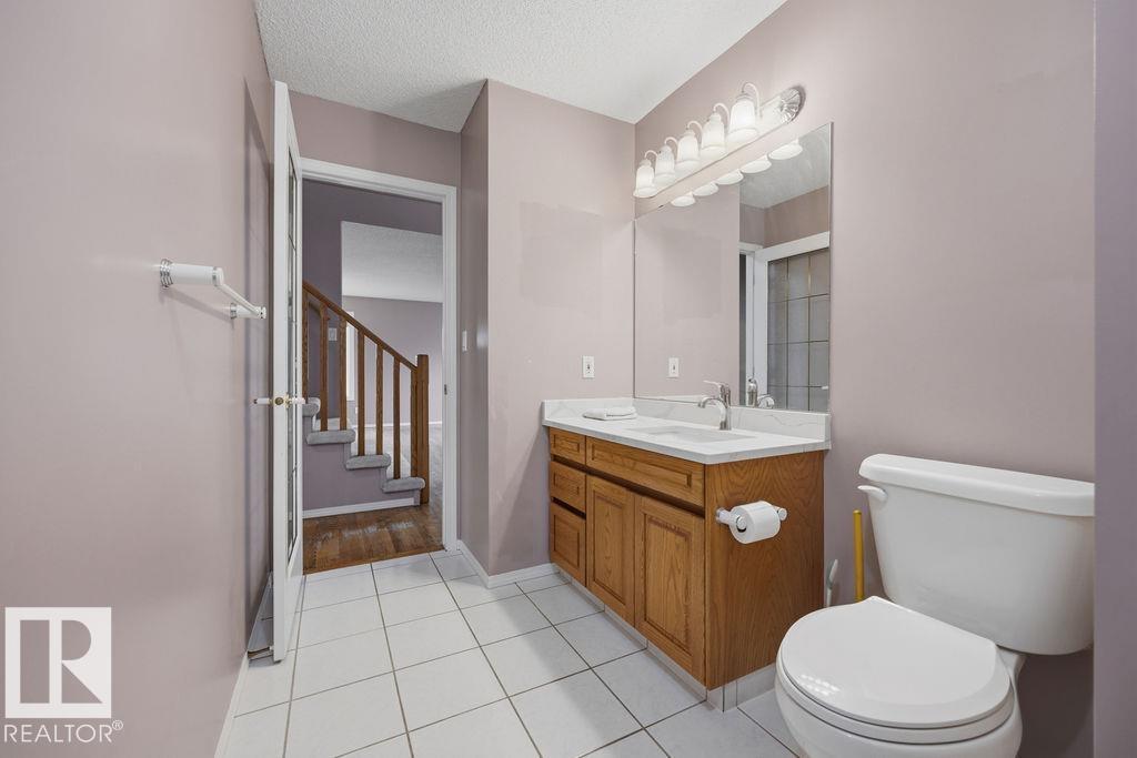 10 COLONIALE CO — photo 21