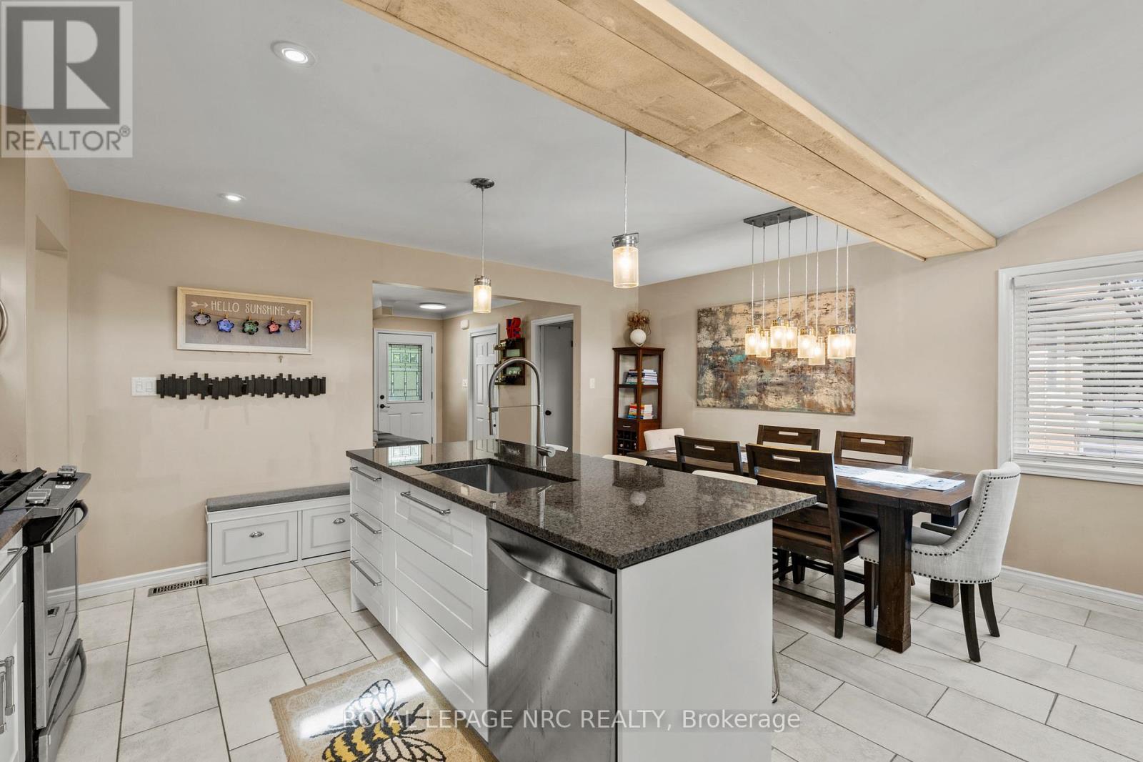10 ANCASTER BOULEVARD - 15