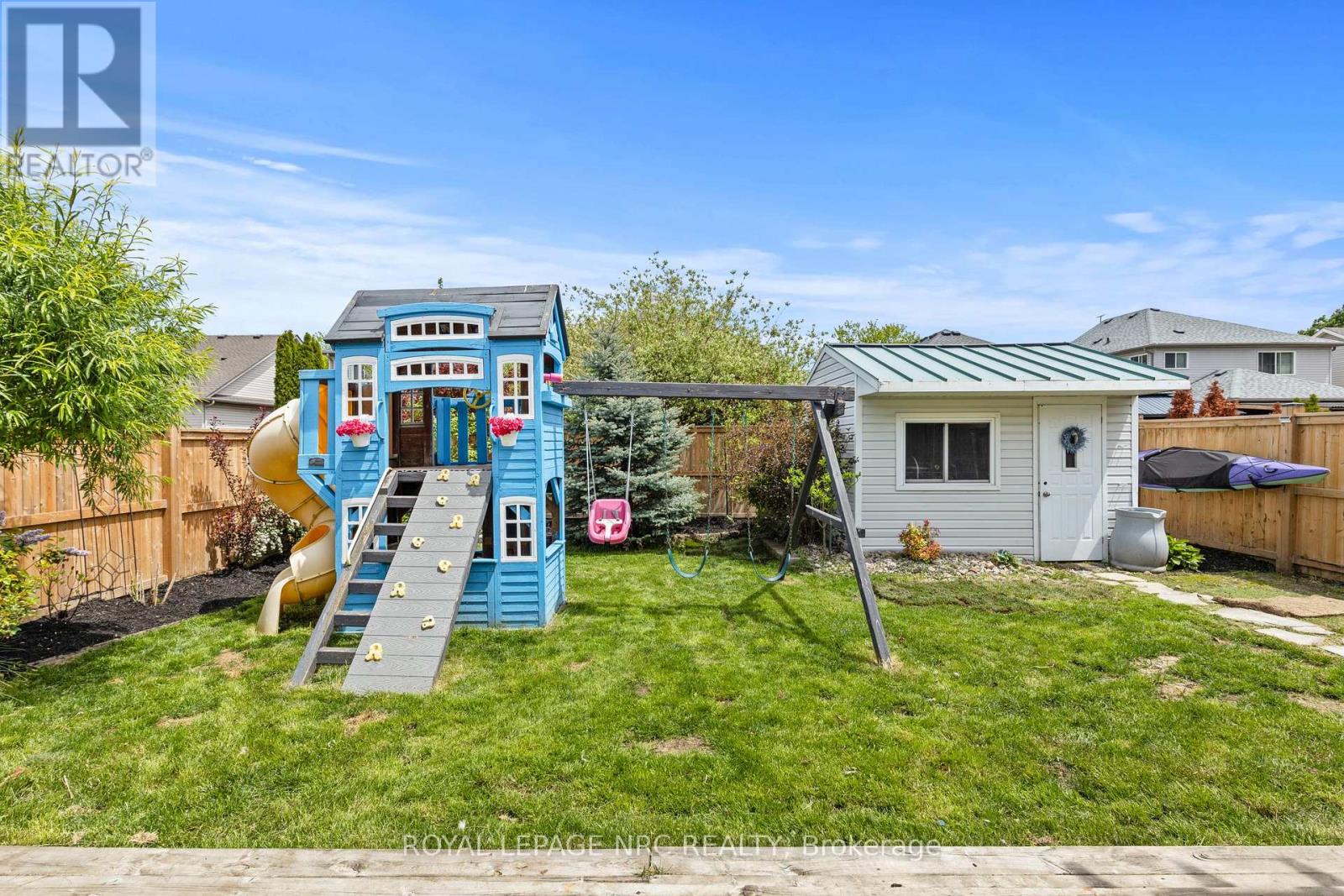 40 LONGFELLOW AVENUE - 27