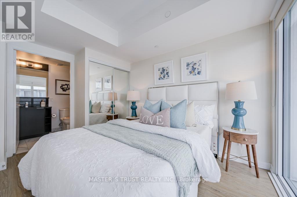 #4103 85 WOOD STREET - 24