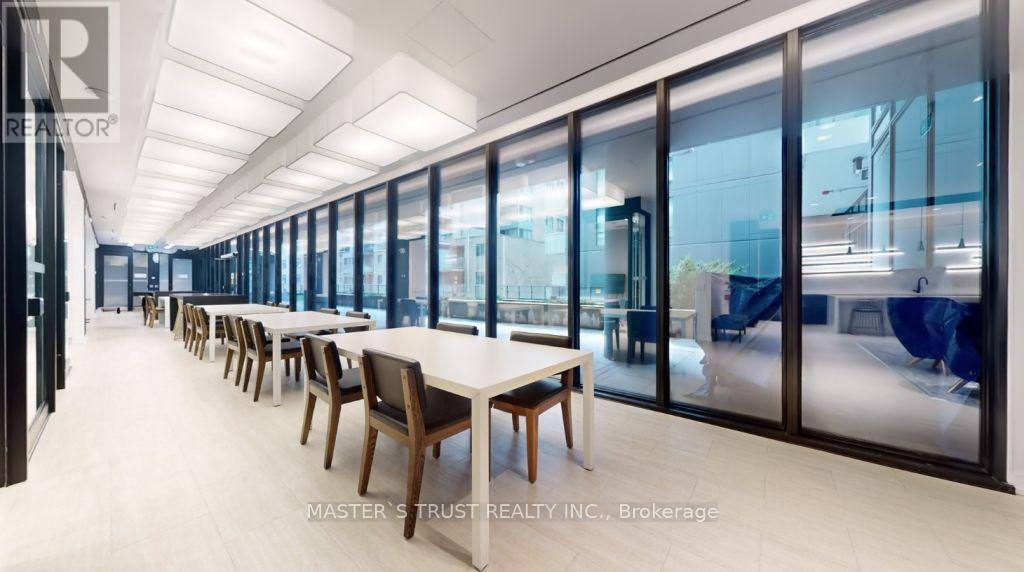 #4103 85 WOOD STREET - 43