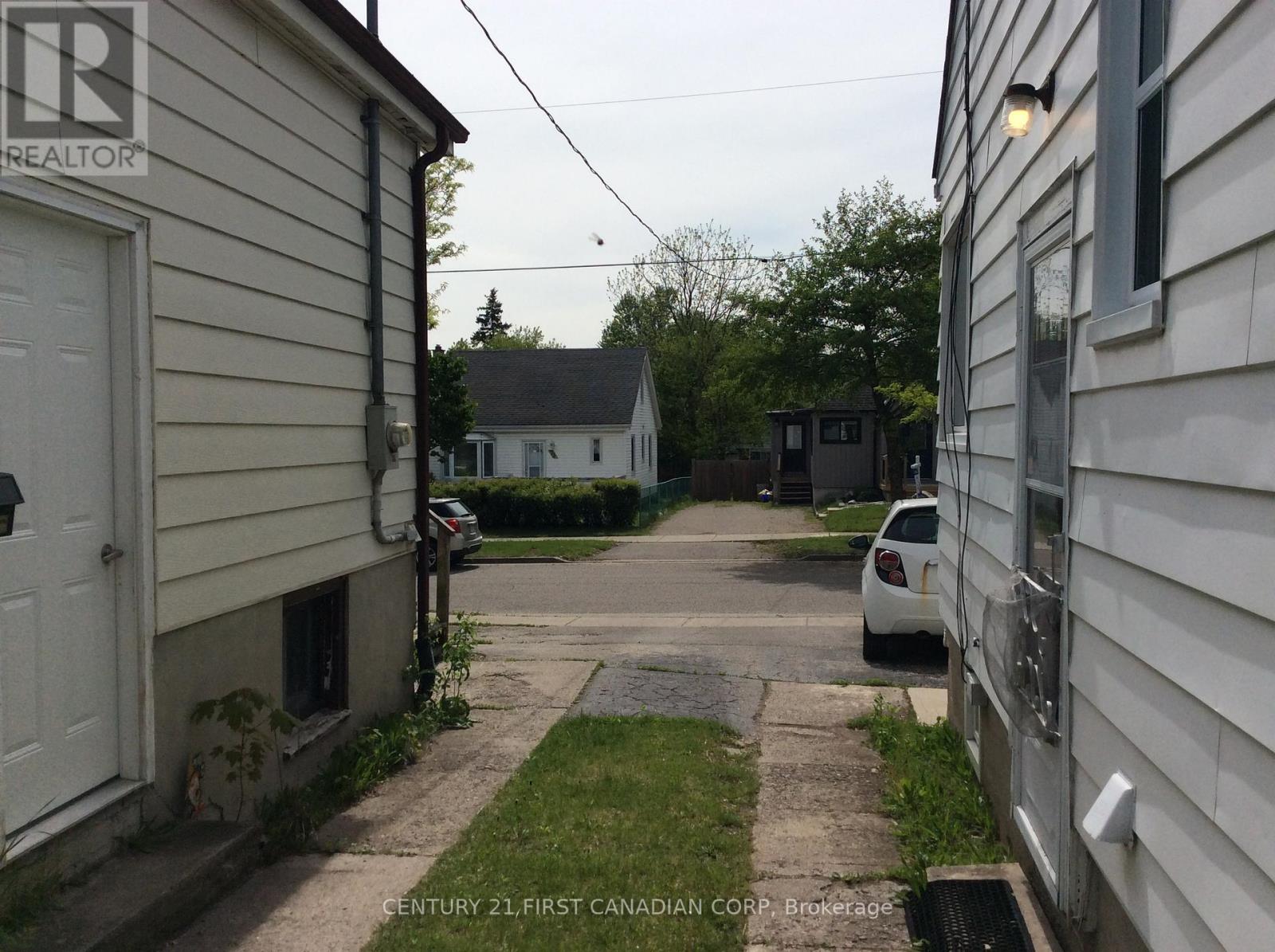 72 LYMAN STREET - 21