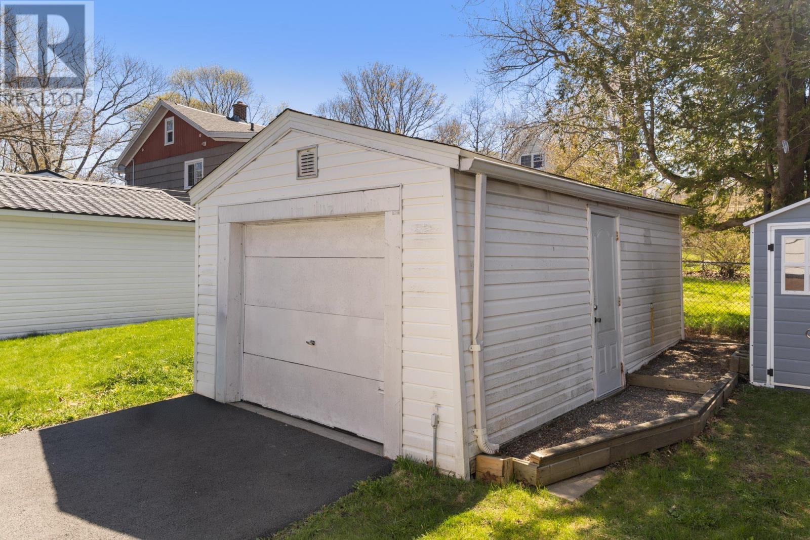 3568 Acadia Street - 28