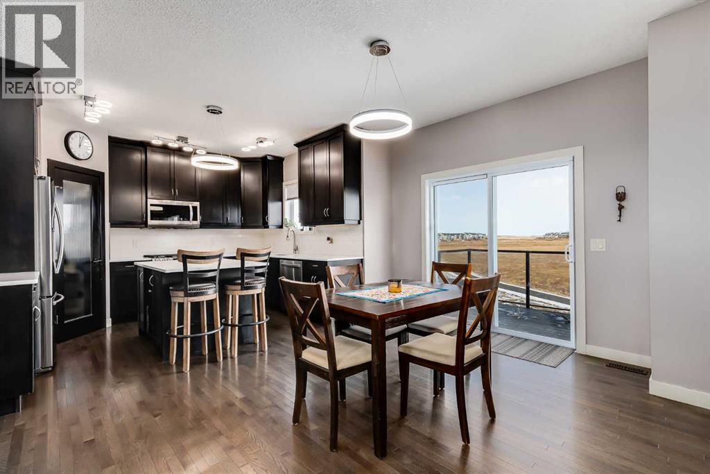 382 Williamstown Green NW - 10
