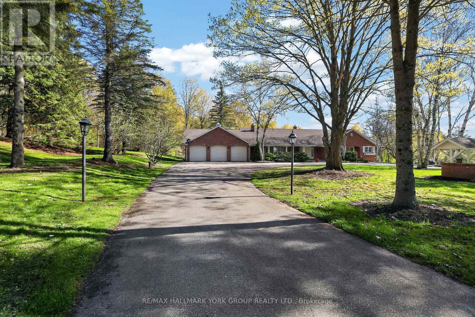 1020 18TH SIDE ROAD - 8