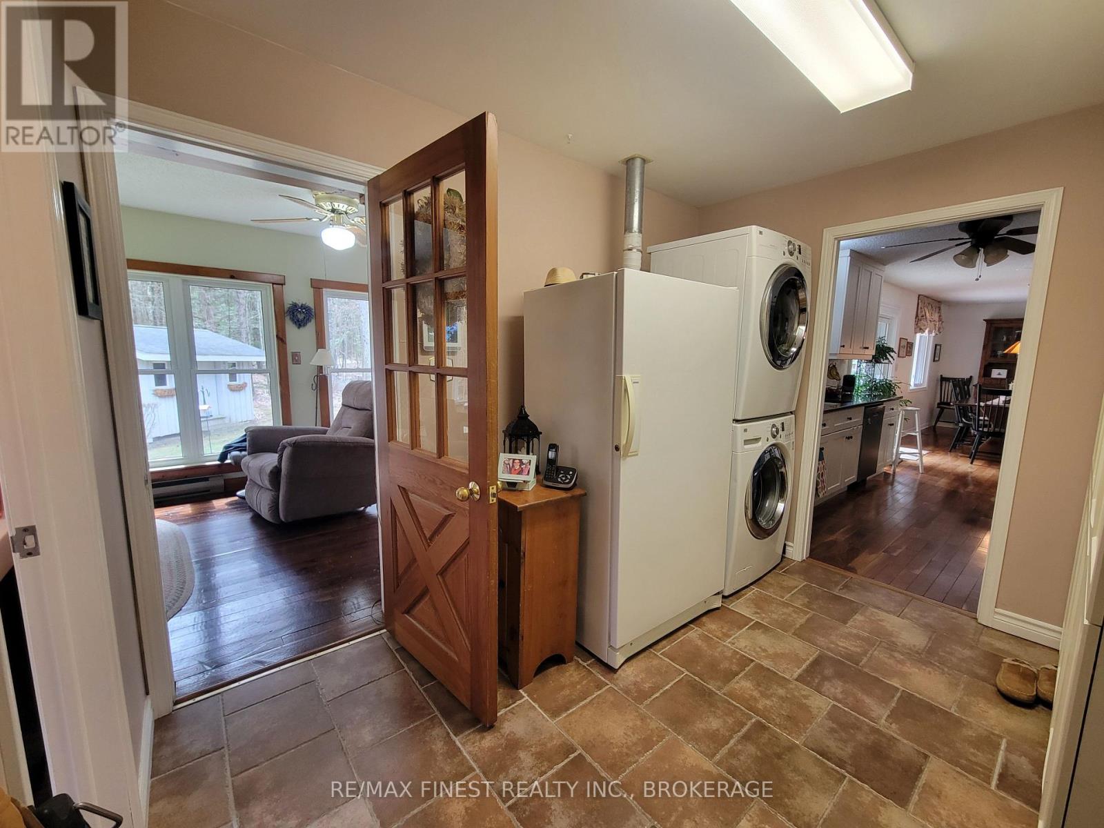 162 ESCOTT/ ROCKPORT ROAD - 25
