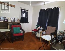 Bedroom - 604 3rd Avenue Nw, Swift Current, SK S9H0S9 Photo 7