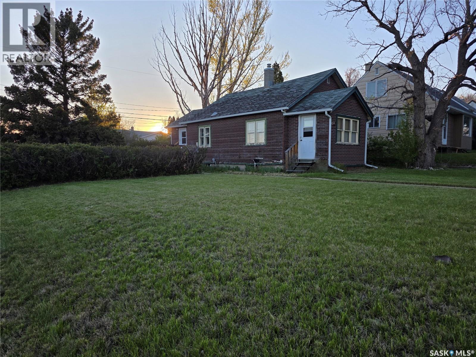 604 3rd AVENUE NW - 1