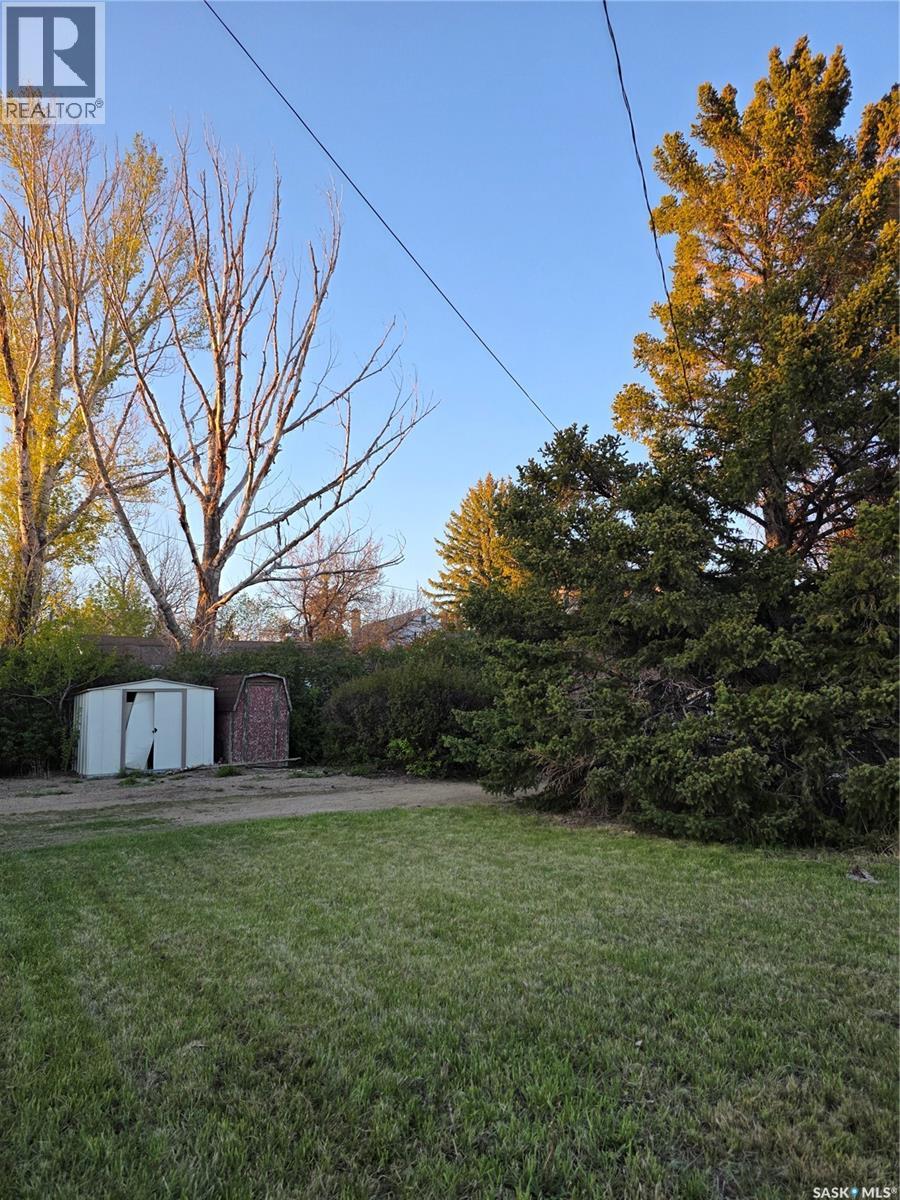 604 3rd AVENUE NW - 2