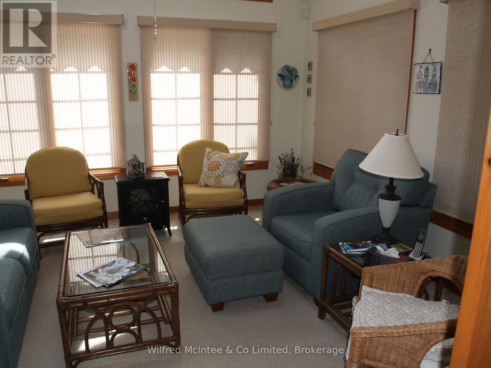 925 KING EDWARD AVENUE - 13