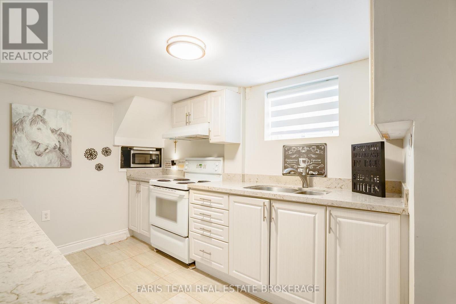 71 HARRISON DRIVE - 23