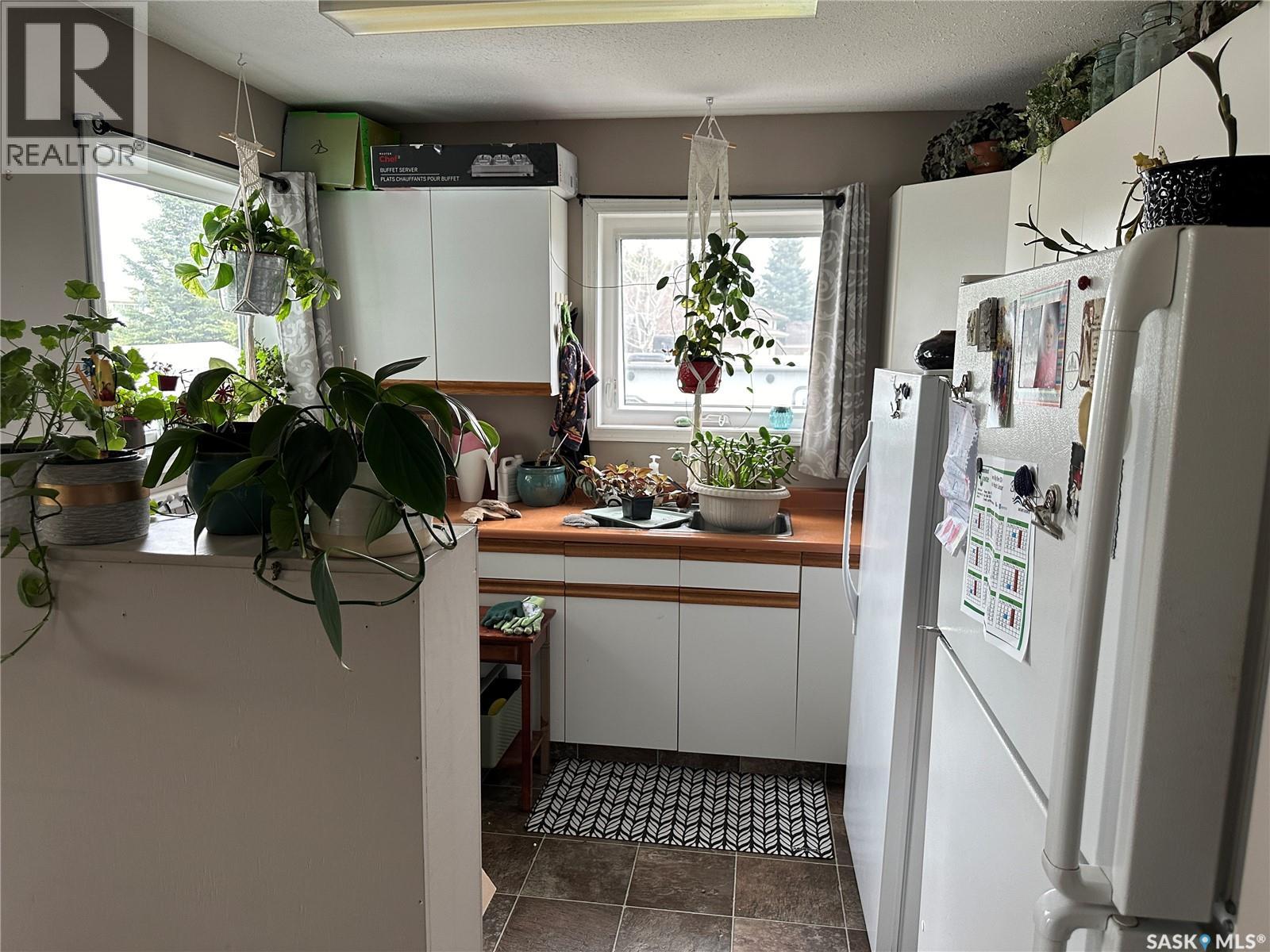 228 6th AVENUE N - 11