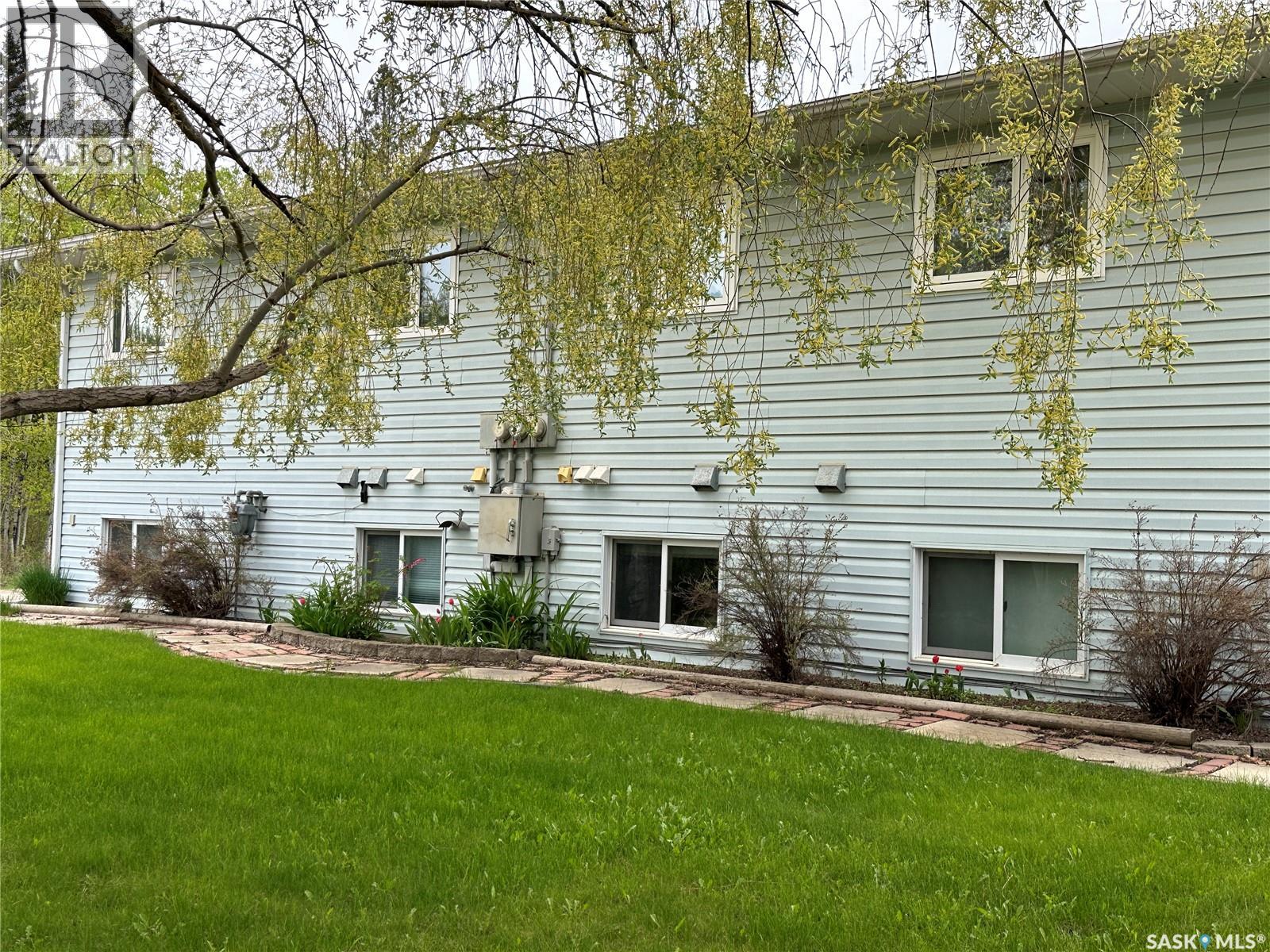 228 6th AVENUE N - 4