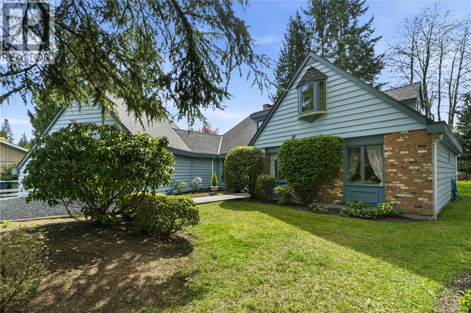 1156 Wedgewood Close, Qualicum Beach