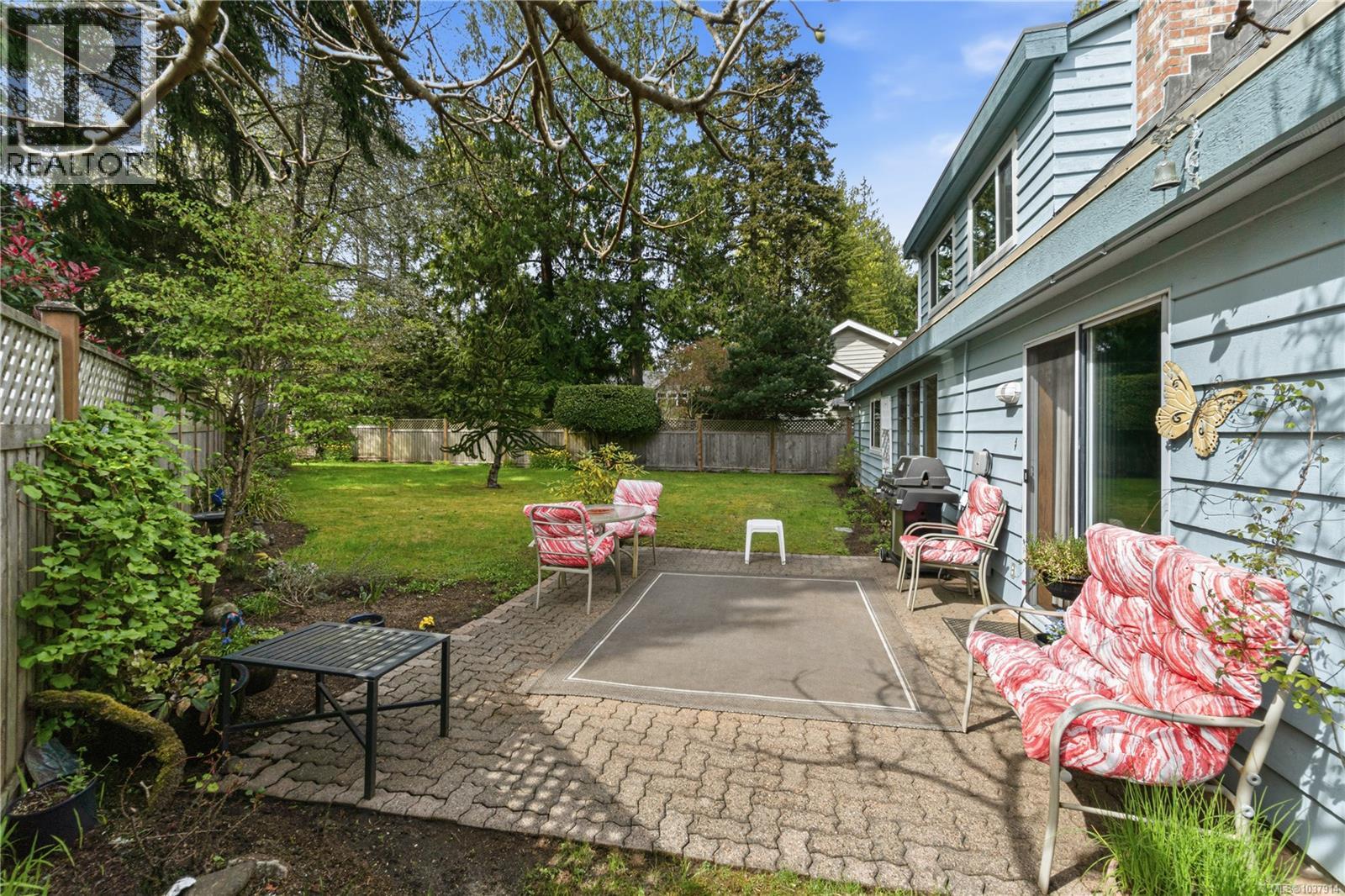 1156 Wedgewood Close, Qualicum Beach
