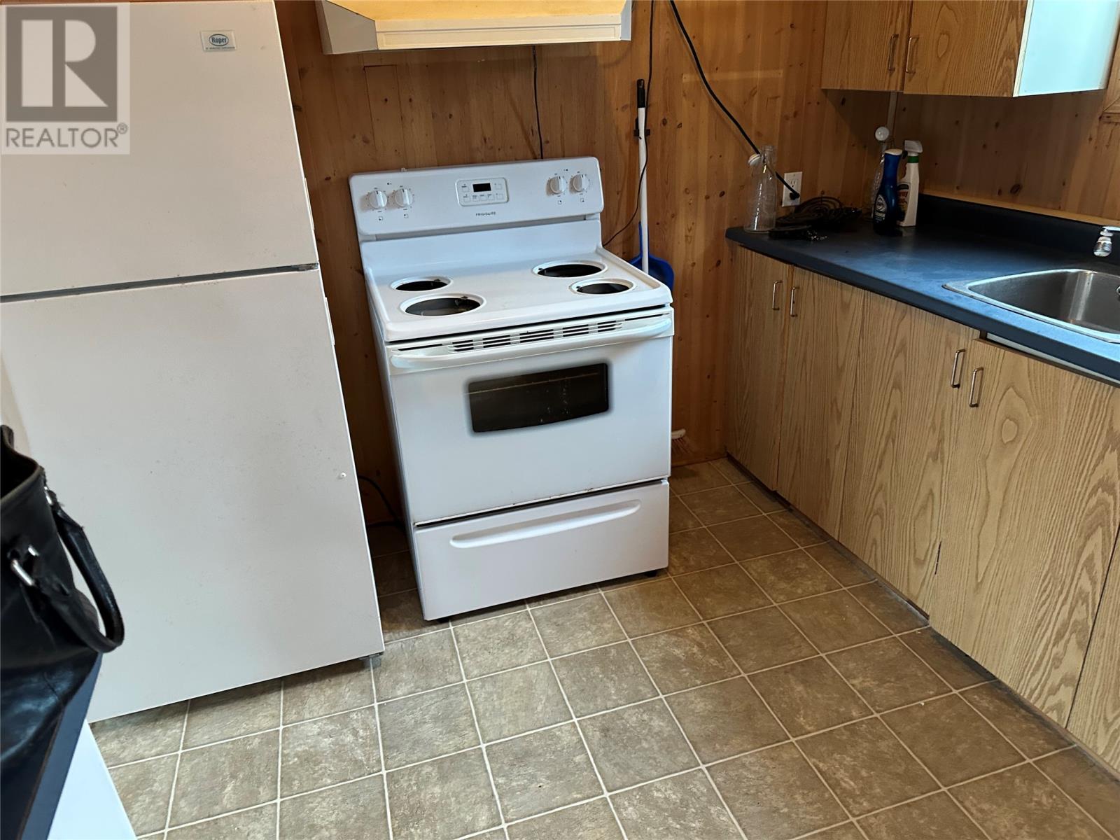168 Ocean Pond Road - 48