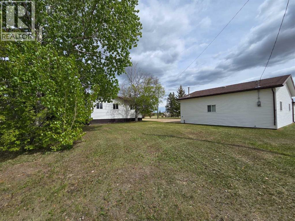 10215 99 Avenue — photo 9