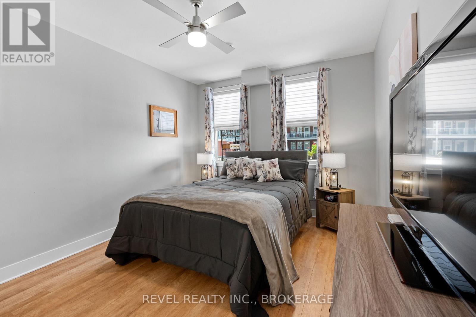 #14 130 WATER STREET E - 11