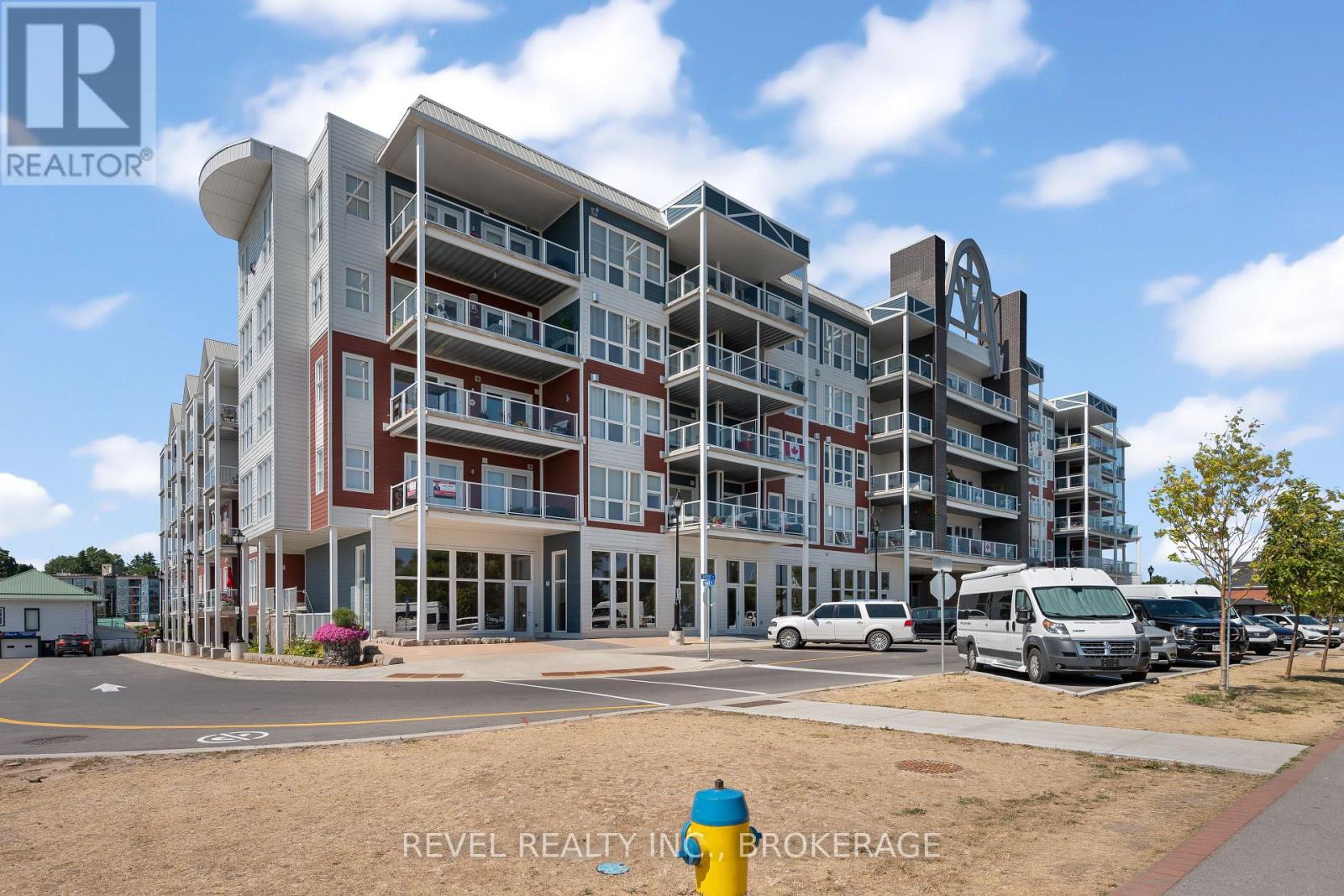 #14 130 WATER STREET E - 2