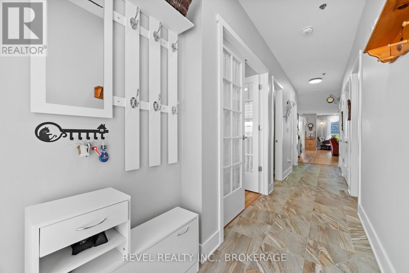 #14 130 WATER STREET E - 7
