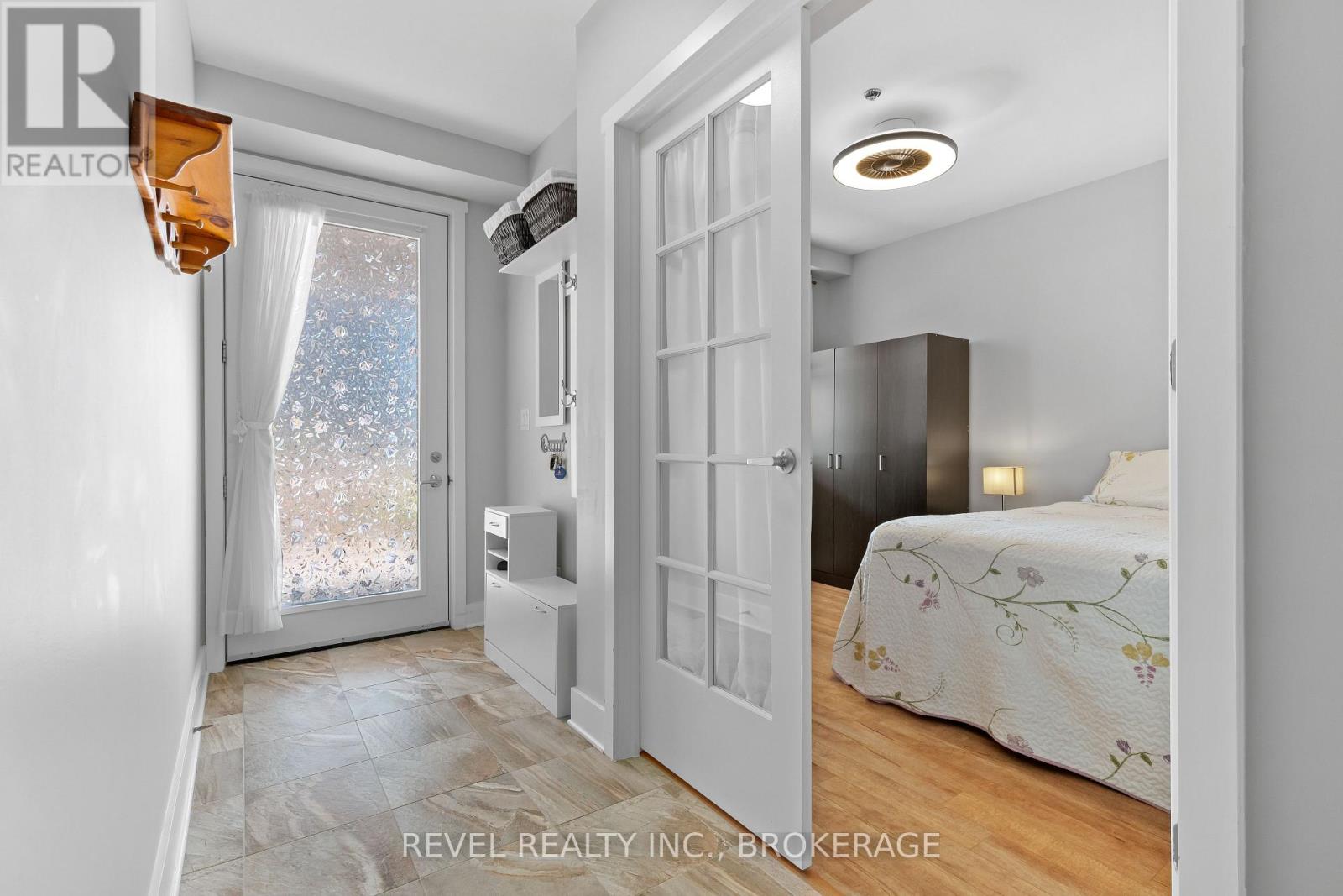#14 130 WATER STREET E - 8