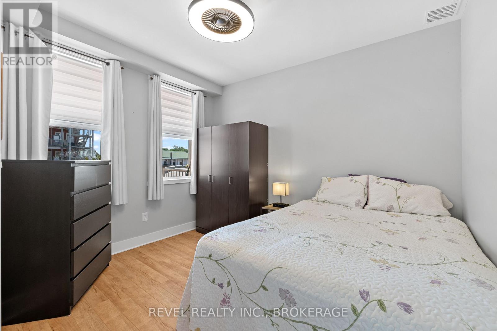 #14 130 WATER STREET E - 9