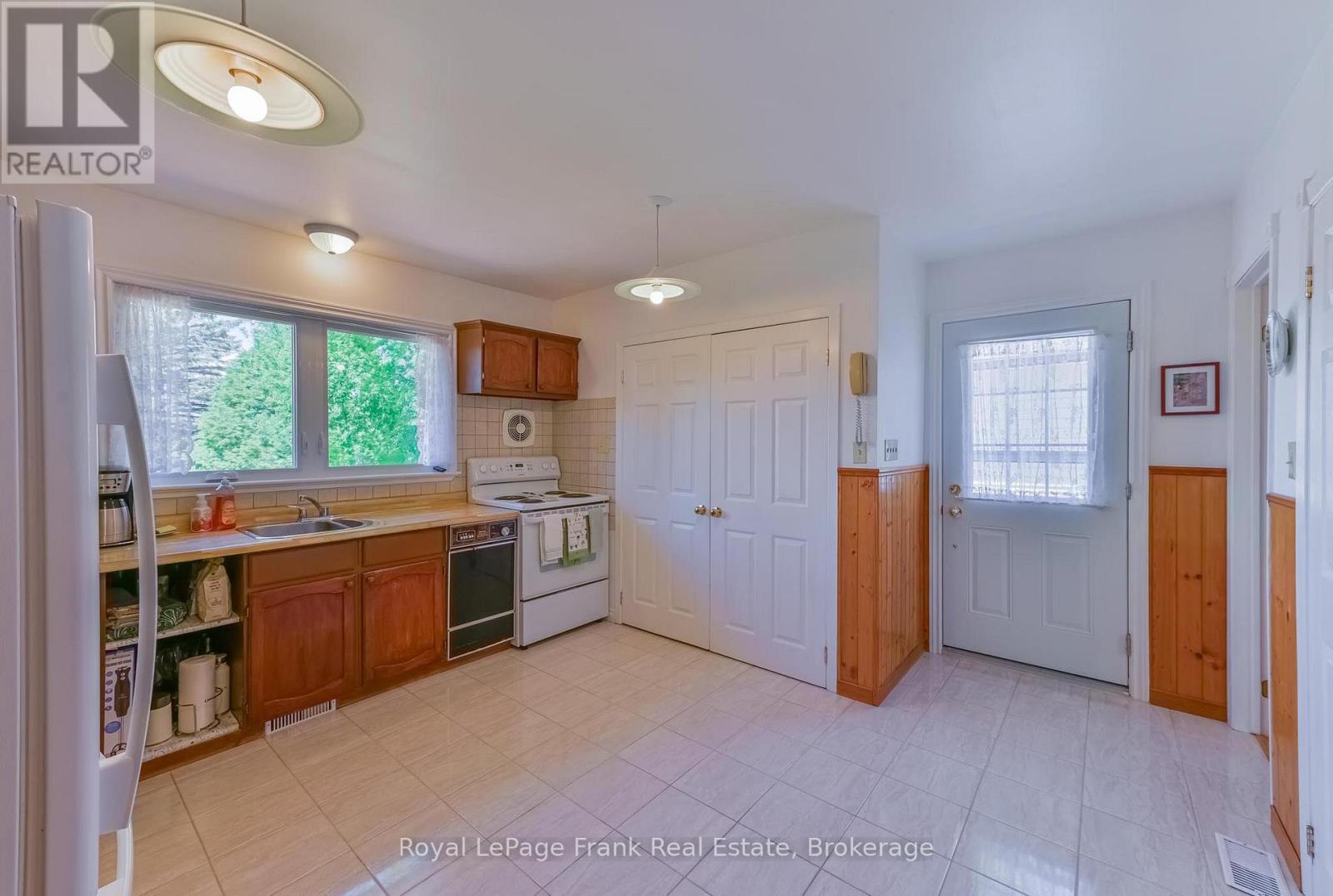 835 KIMBERLY DRIVE - 16
