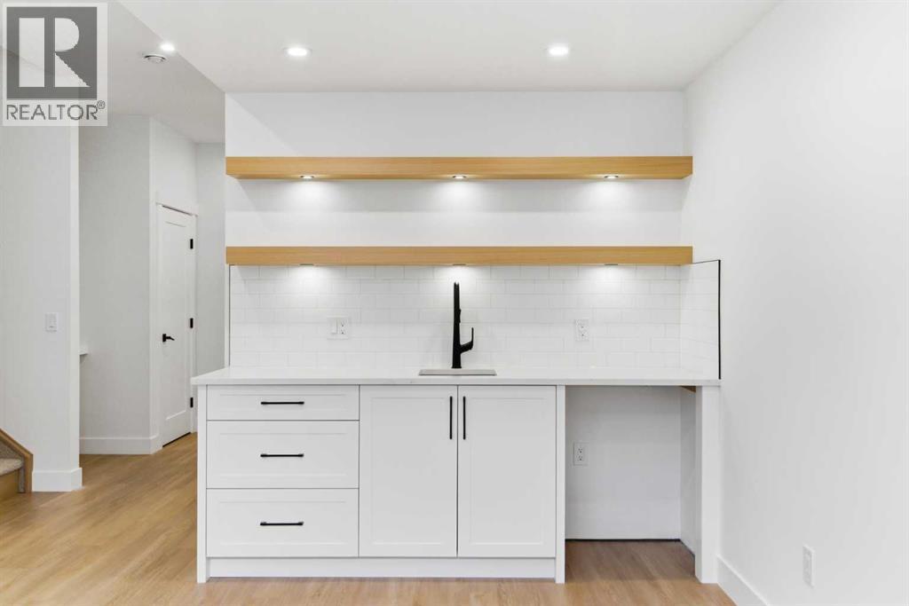 2807 25A Street SW - 40