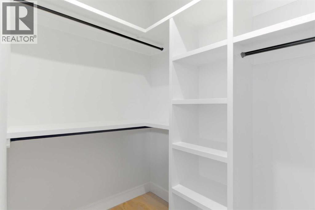 2807 25A Street SW - 46