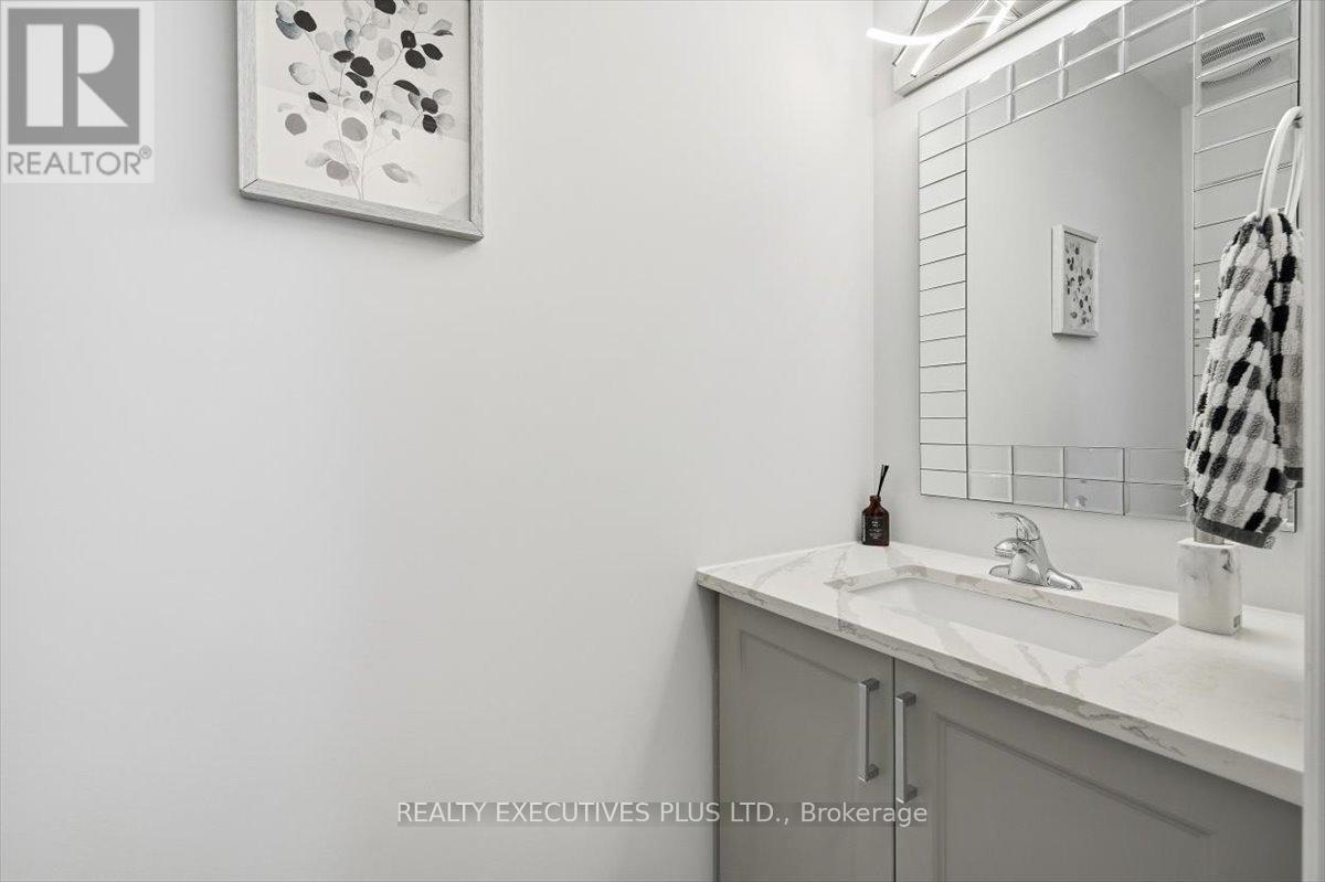 1082 DOCTEUR CORBEIL BOULEVARD - 17