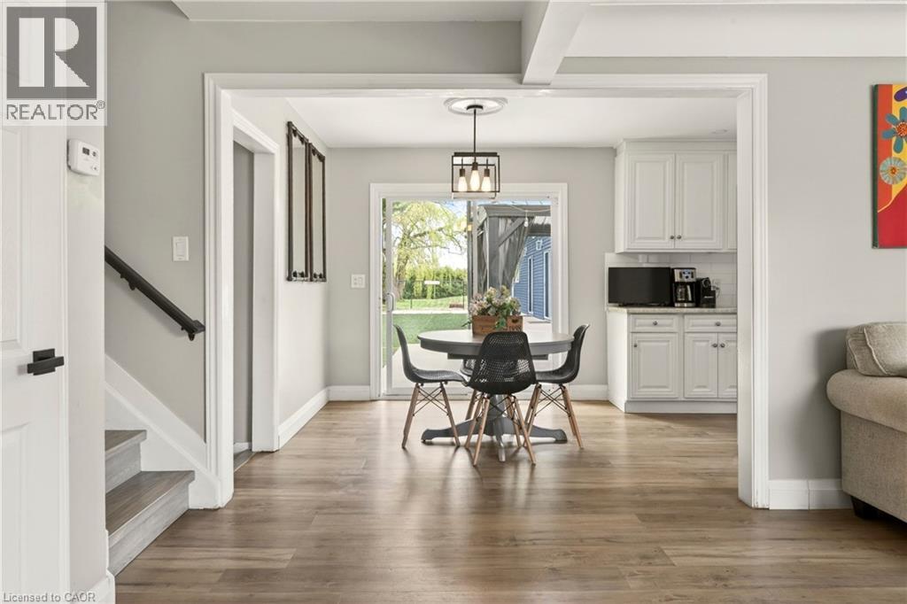 183 SUNNYRIDGE Road - 6